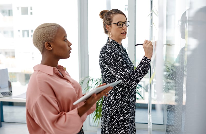1-people-problem-solving-brainstorming-glass-wall-tablet-sticky-note-planning-teamwork-office-creative-project-writing-designer-startup-ideas-solution-with-schedule